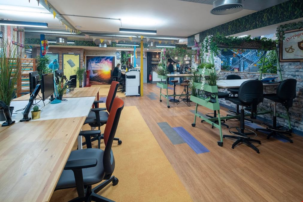 DeskLodge - Beacon Tower