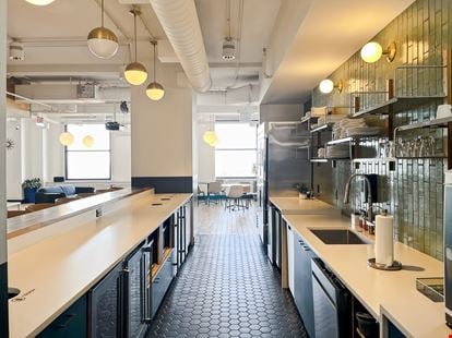 IL, Chicago - 332 S Michigan Avenue