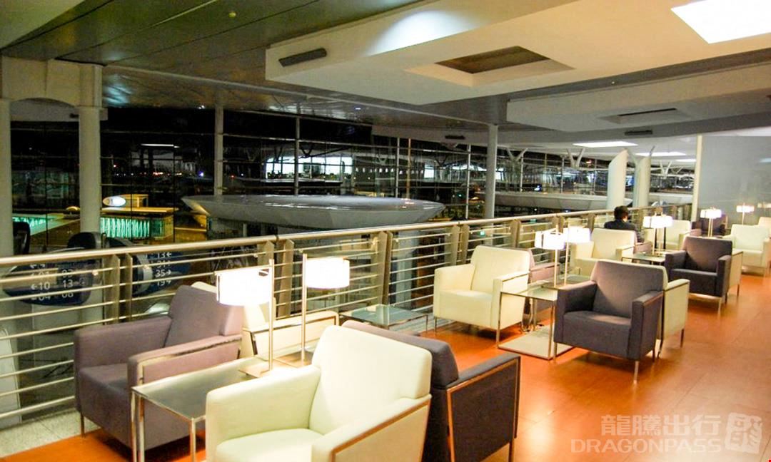 Airport Lounge Francisco Sa Carneiro Airport Main Terminal