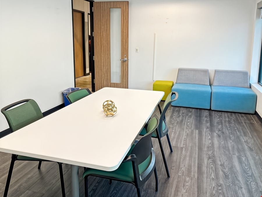 Regus - Chicago - Hyde Park