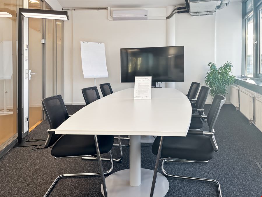 Regus - Globe
