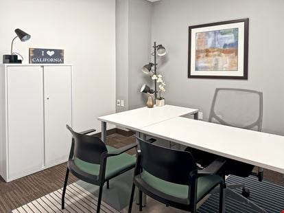 Regus - Redwood City - Twin Dolphin Drive