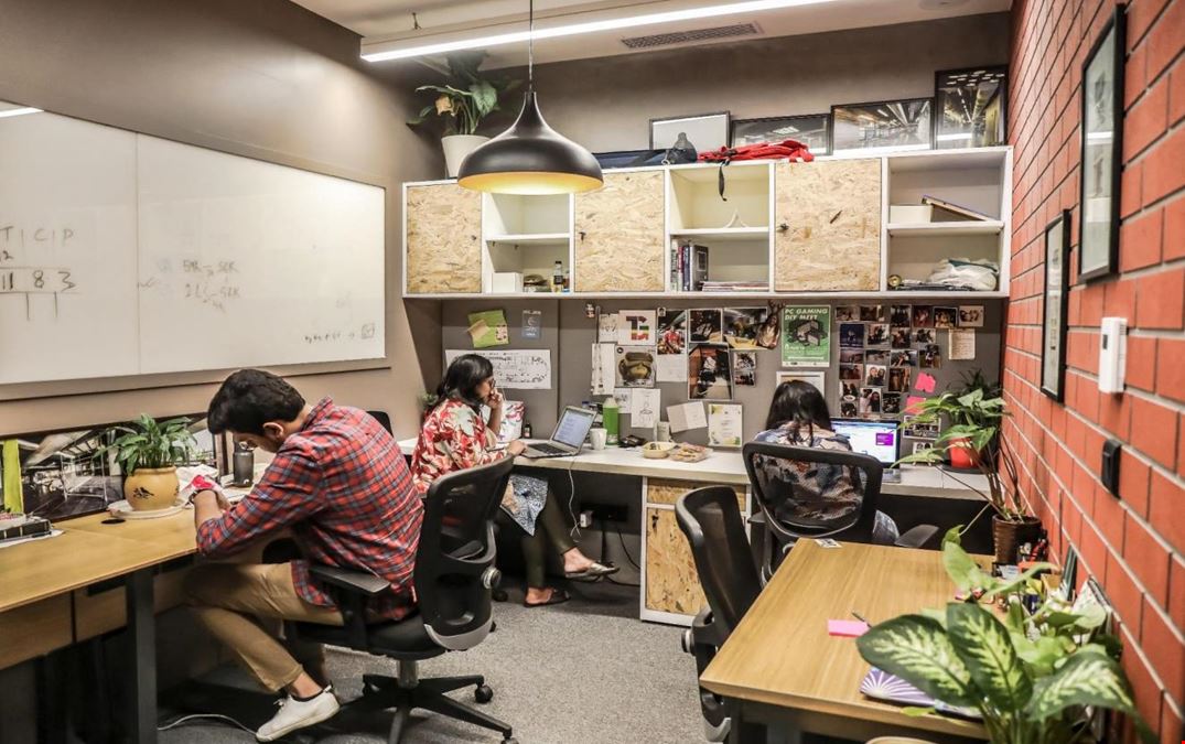 Unitech Trade Center