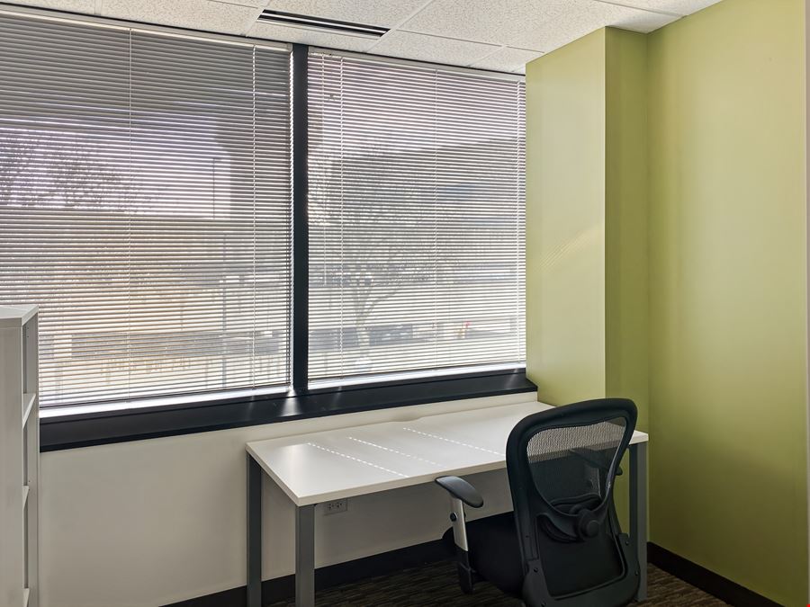 Regus - Downers Grove - Executive Towers West