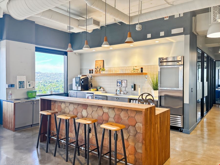 CA, Burbank - The Tower