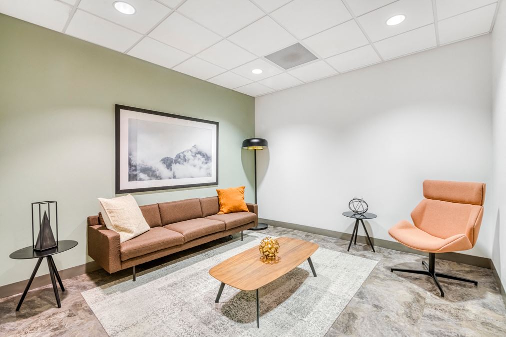 AR, Bentonville - Bentonville Plaza