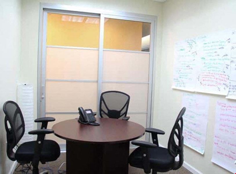 Jay Suites 34th Street