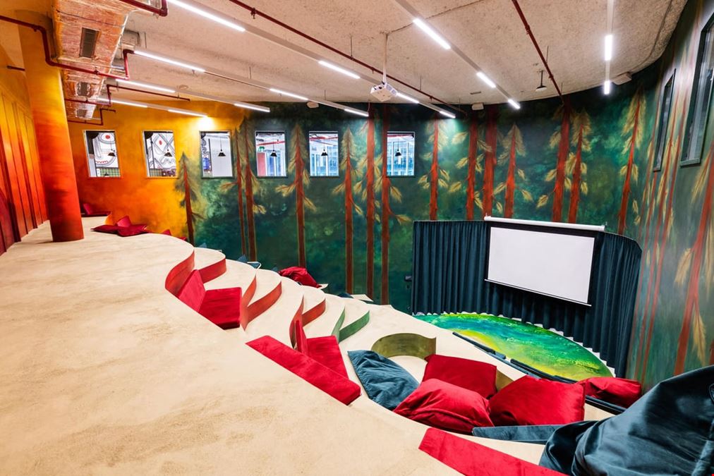 Silversquare - North