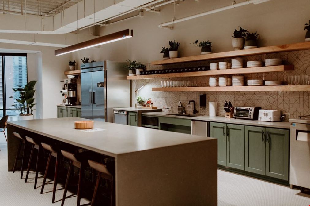 Common Desk - Dallas Arts District