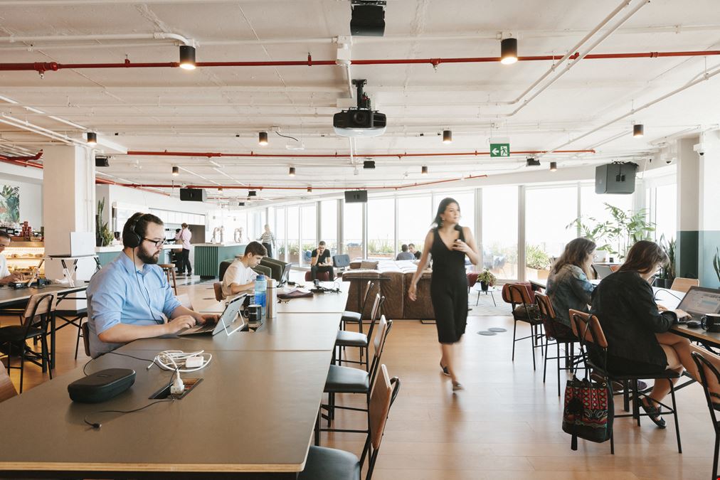 Almirante Barroso 81