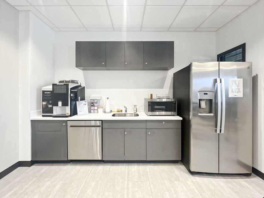 WI, Delafield - Sun Valley Dr