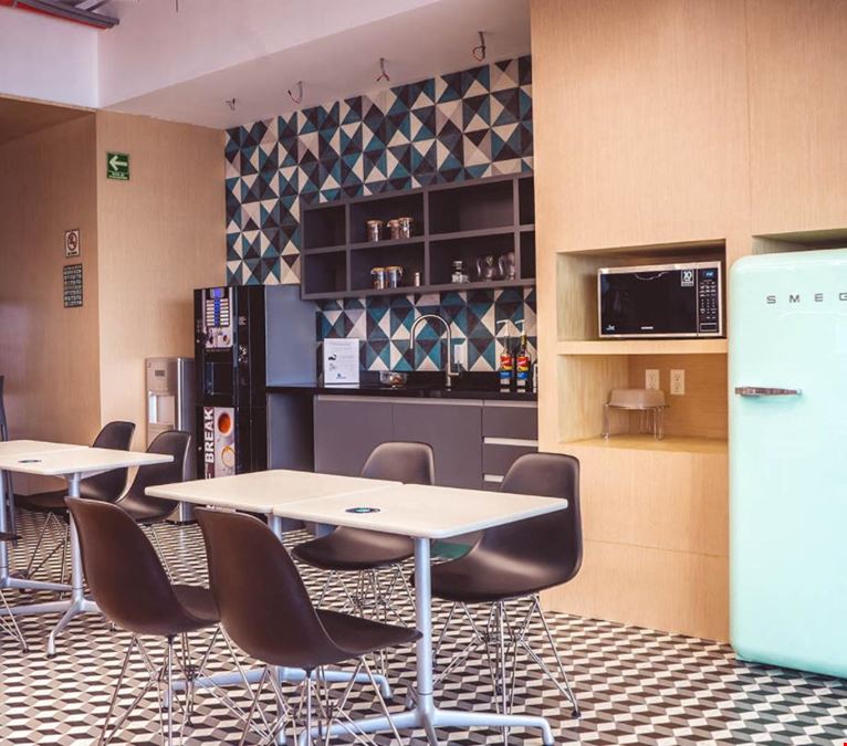 IOS Offices - Paseo Interlomas