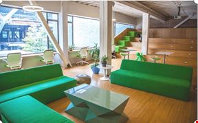 Sandra Chevrie Medium Conference Room (up to 6 people)