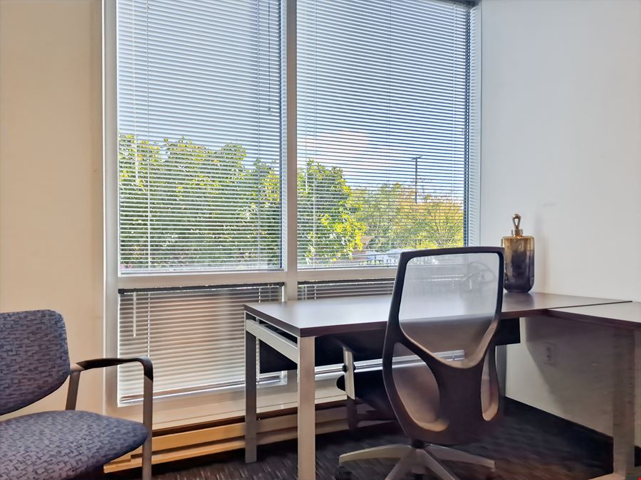 Regus - Louisville - Ormsby III Forest Green