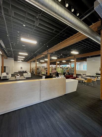 Spaces 3080 Tamiami Trail E