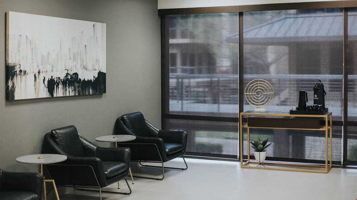 Executive Workspace - Riverside Commons