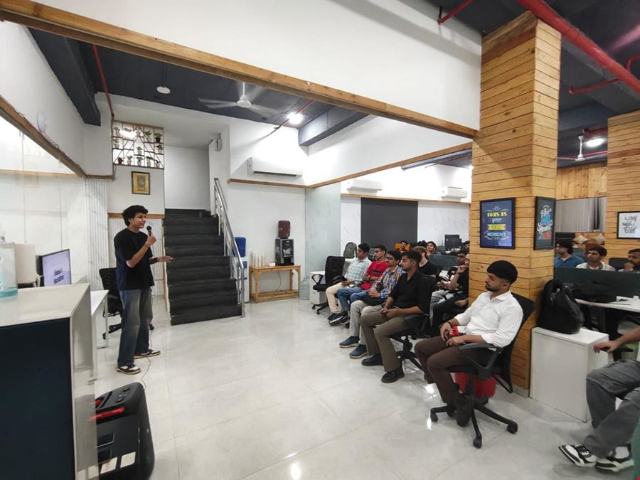 iWorkk - Coworking