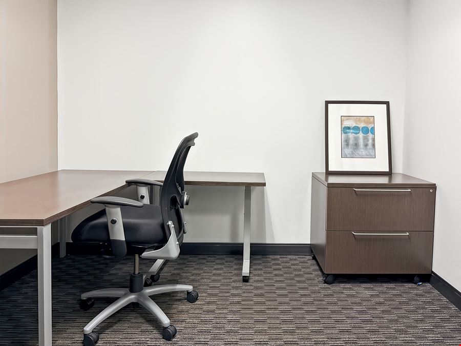 Regus - Louisville - Ormsby III Forest Green