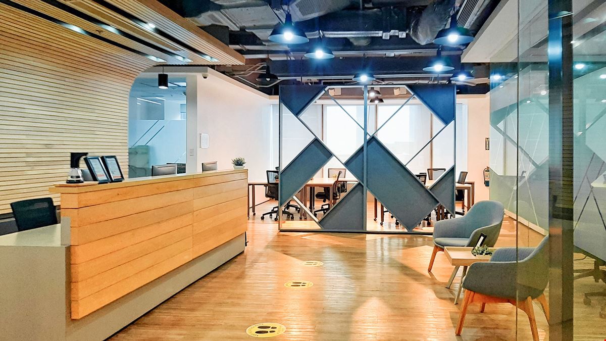 Compass Offices - ArthaLand Century Pacific Tower