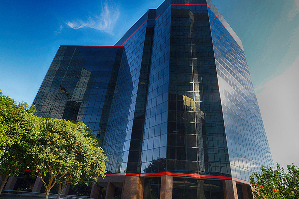 Shared workspaces at Premier Workspaces - WC2 - Woodland Hills