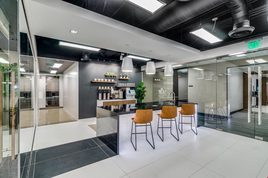 6060 North Central Expressway