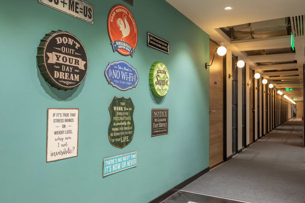 CorporatEdge HT House, New Delhi