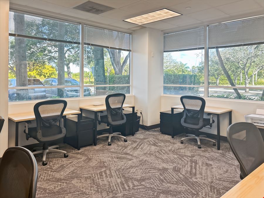 Regus - Miramar - Huntington Square III
