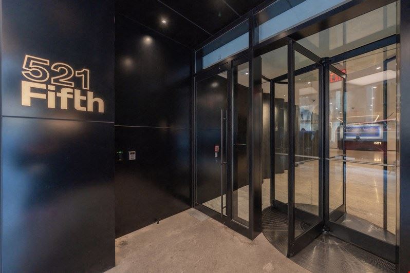 521 - Midtown Manhattan New York