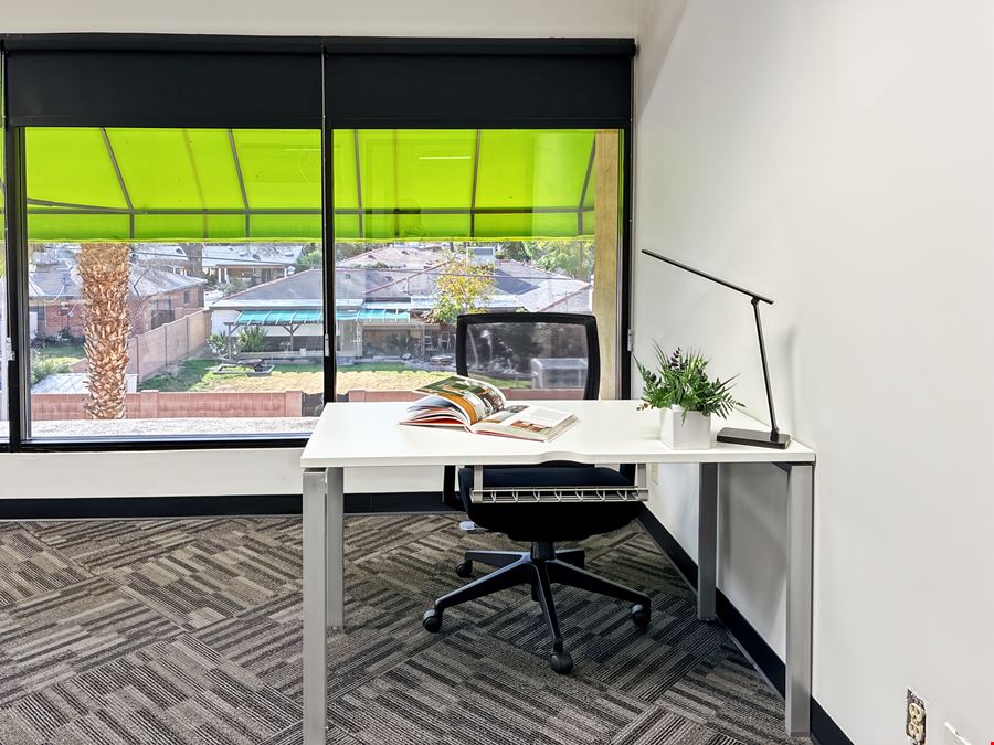 Regus - Phoenix - E Thomas Rd