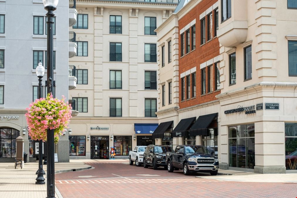 880 West Monon Green Blvd