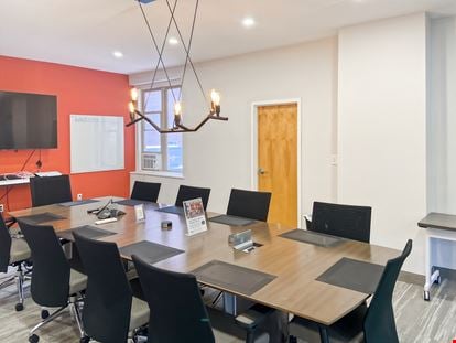 Regus - Manchester - 1087 Elm Street