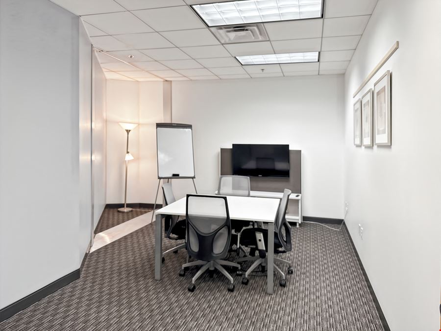 CO, Englewood - The Point at Inverness