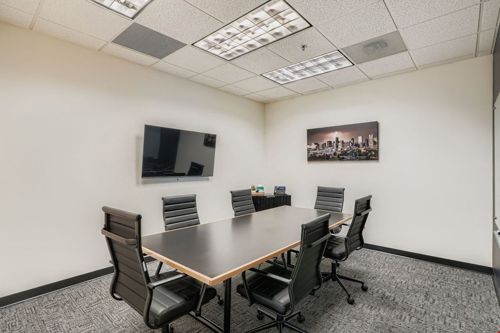 Medium Meeting Room