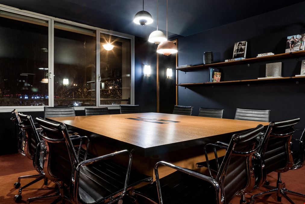 The Bureau - 28 Cours Albert 1er