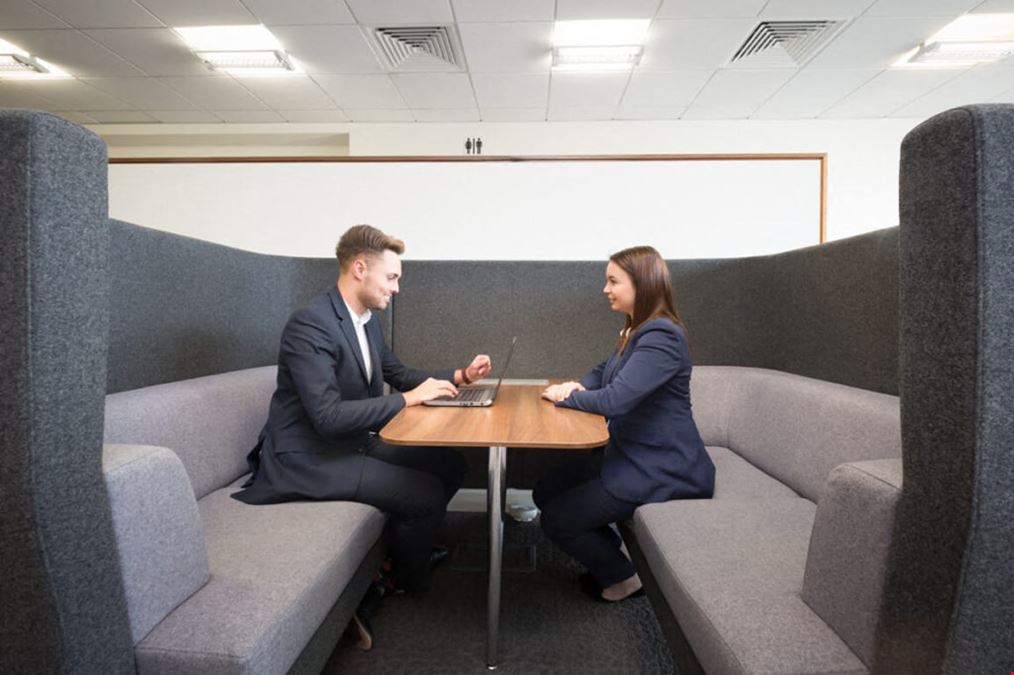 Landmark: Milton Keynes, Pinnacle