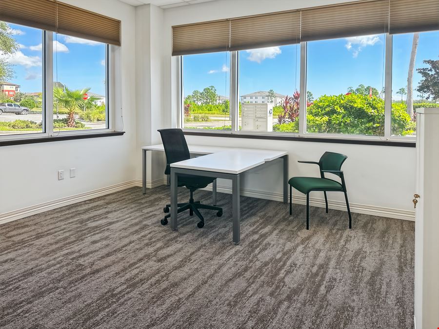 FL, Daytona Beach - Concierge Blvd