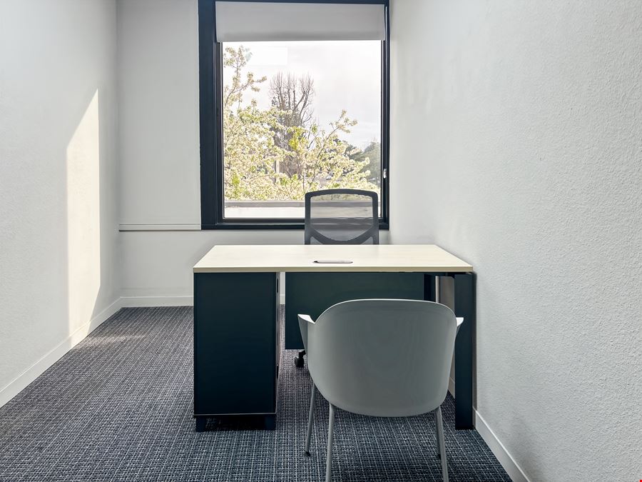 Regus - Stockton - Grand Canal Blvd