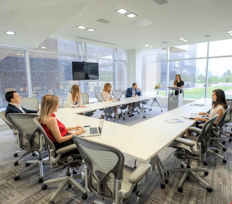 IOS Offices - Torres IOS Campestre