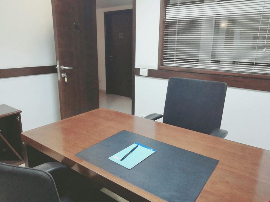 Featherlite Evoma - KR Puram