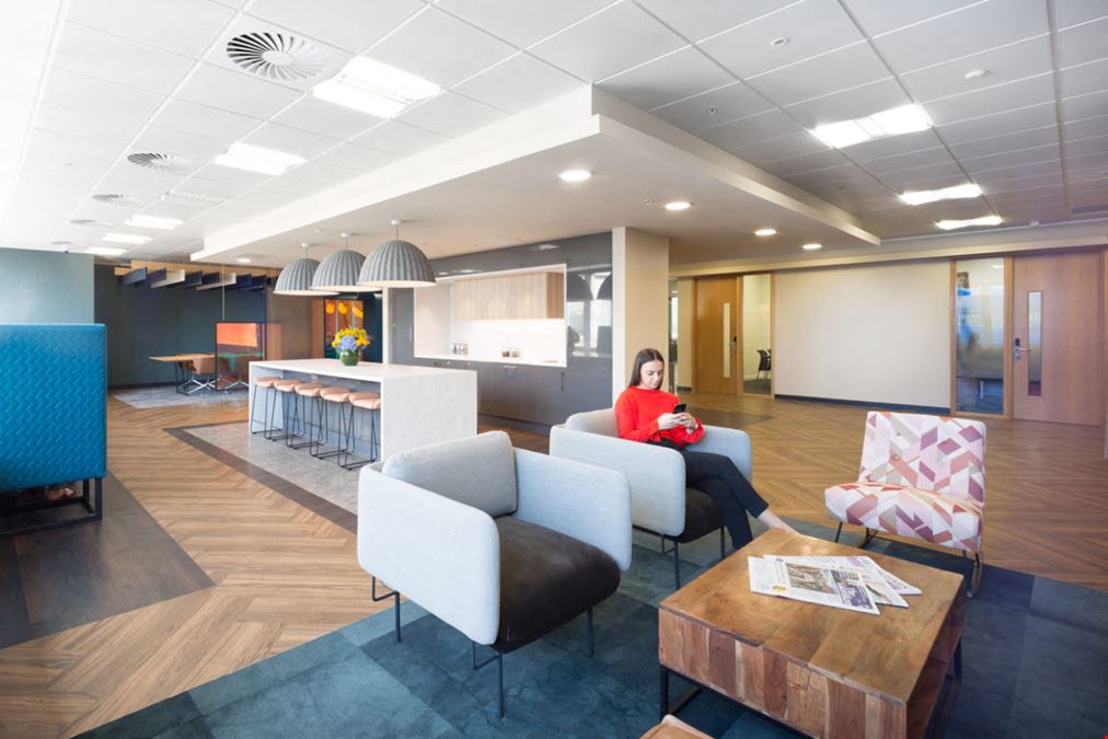 Landmark: Beaufort House - Aldgate