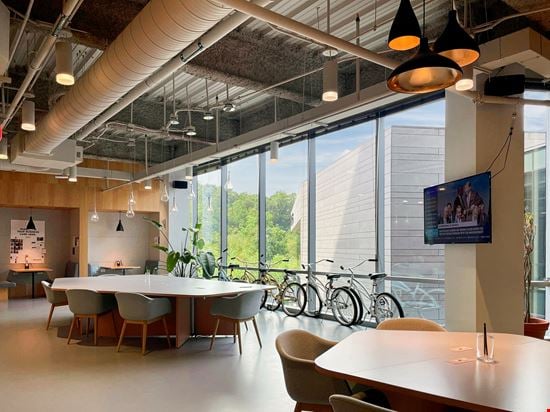 NC, Raleigh - Spaces Crabtree Terrace