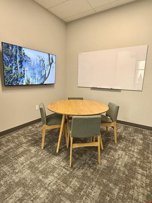 Oak Meeting Room