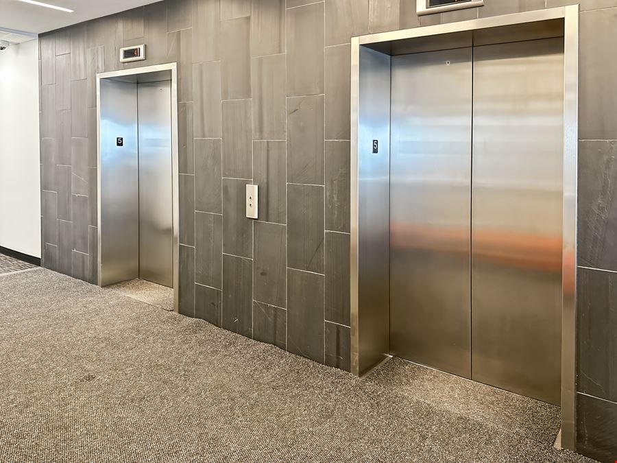 Regus - Laval - St Martin