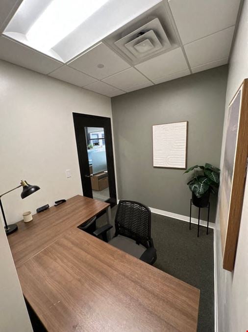 The Manhattan | Day Office