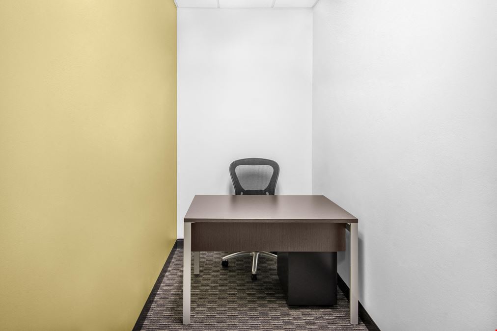 Regus - Naples - Tamiami Trail