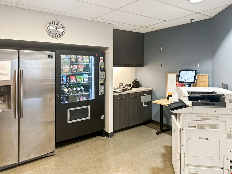 Regus - Philadelphia - International Plaza