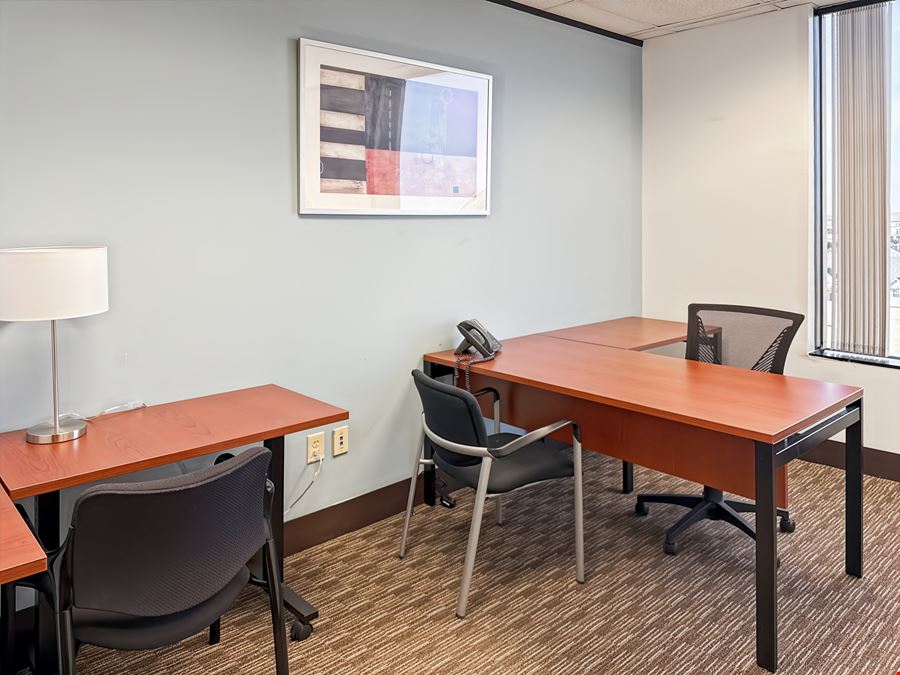 TX, Addison - The Madison