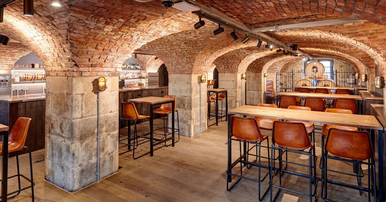 Clockwise - Edinburgh Leith