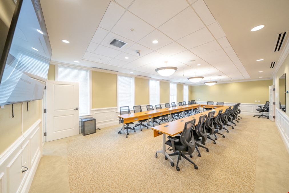 HeadRoom West Chester