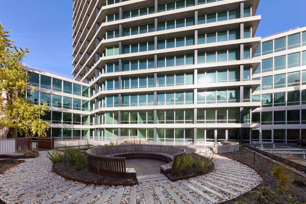 Clockwise Offices - Clockwise - Louise